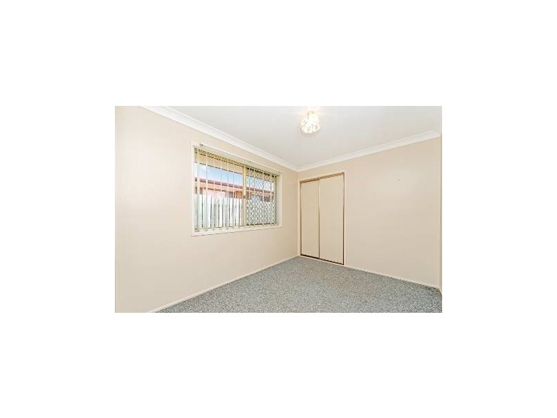 6 Oaklands Court, Glenvale QLD 4350