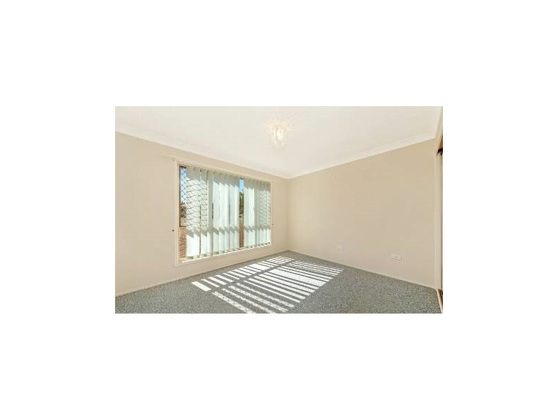 6 Oaklands Court, Glenvale QLD 4350