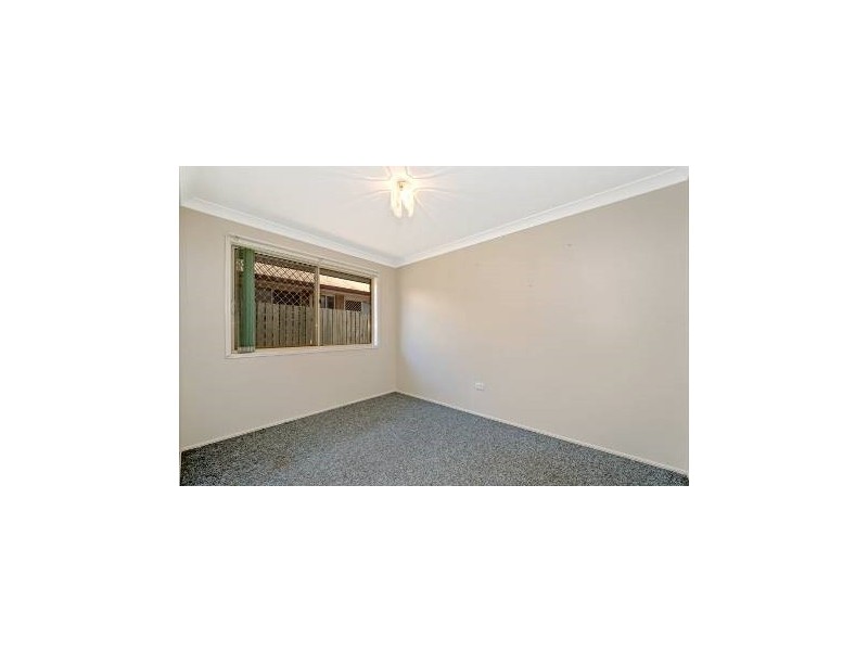 6 Oaklands Court, Glenvale QLD 4350