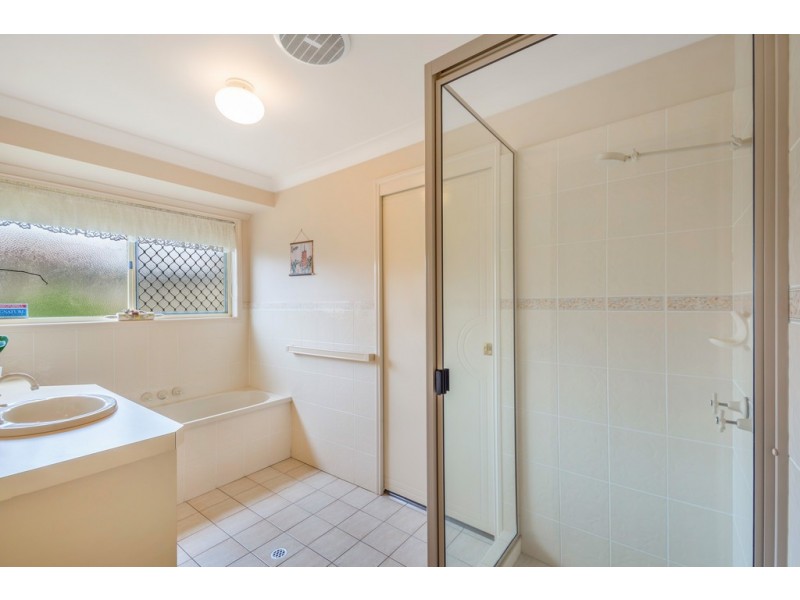 21 Degan Court, Middle Ridge QLD 4350