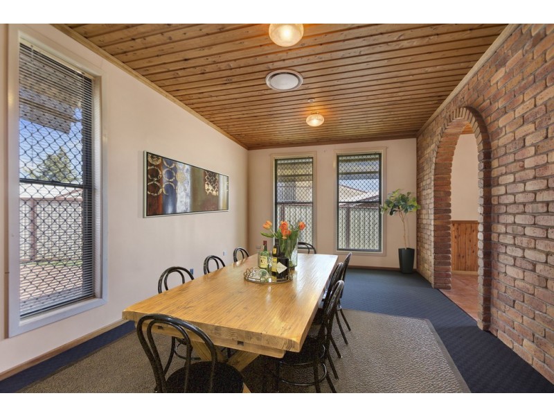 15 Beer Court, Kearneys Spring QLD 4350