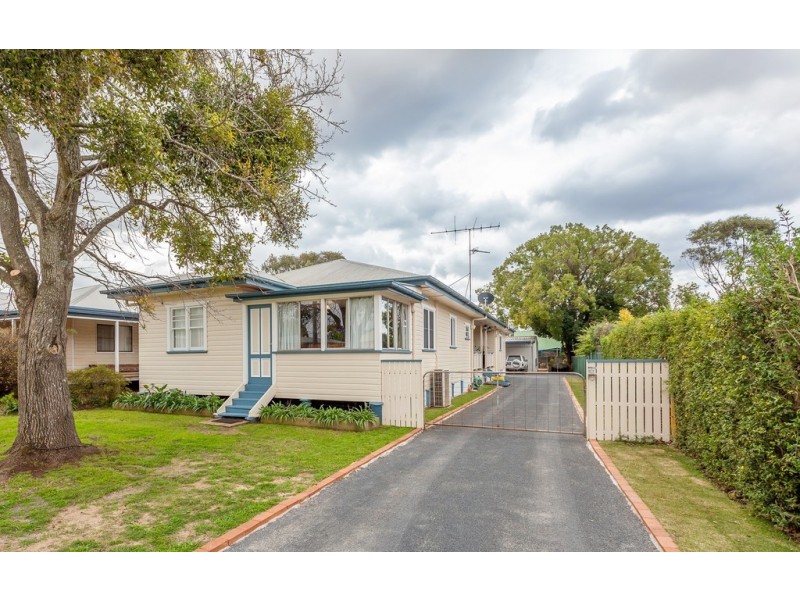 27 Buckland Street, Harristown QLD 4350