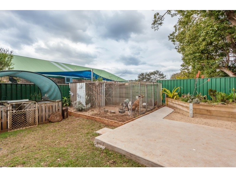 27 Buckland Street, Harristown QLD 4350