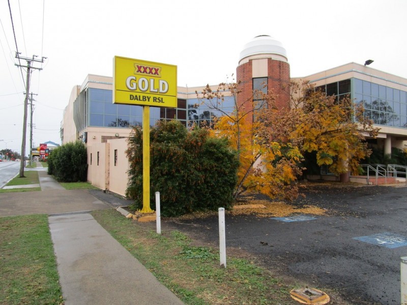 69 Drayton Street, Dalby QLD 4405