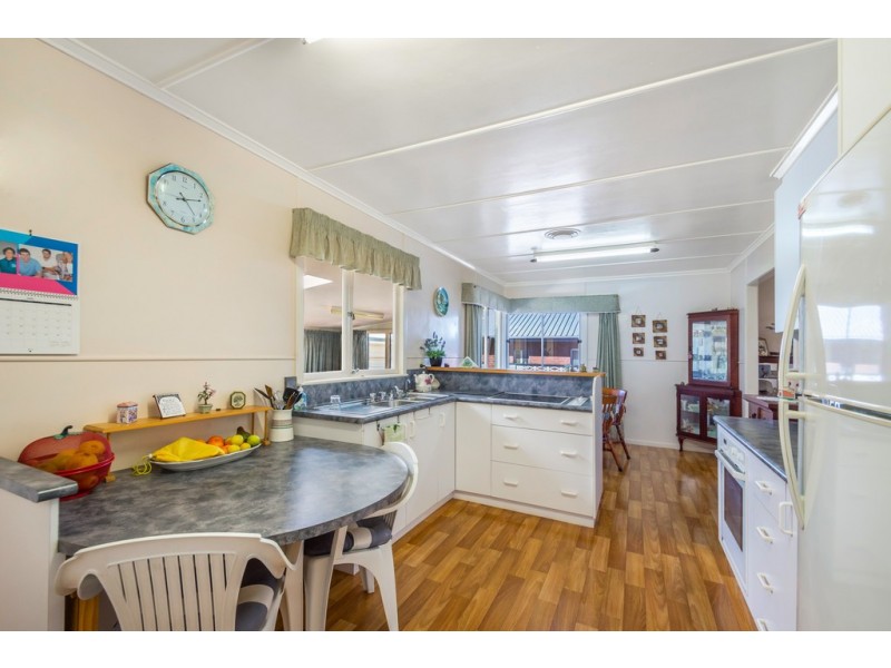 31 Shennan Street, Harristown QLD 4350