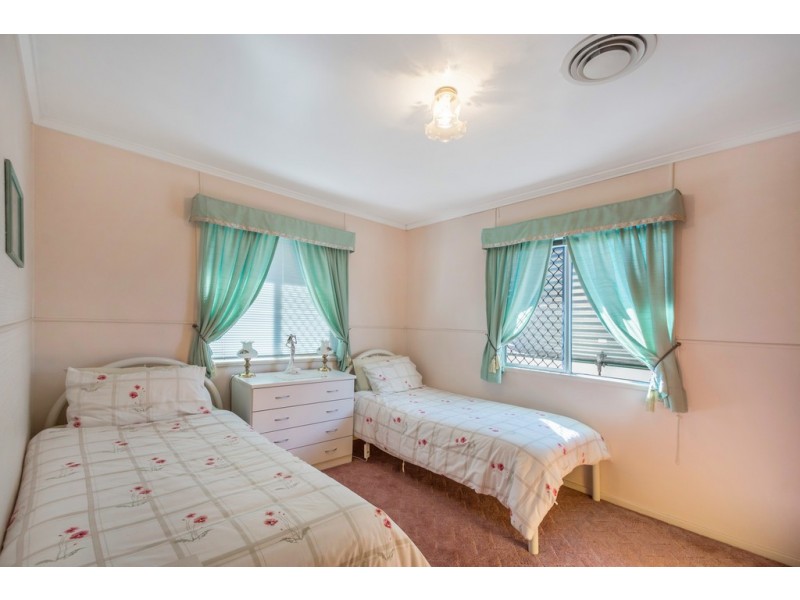 31 Shennan Street, Harristown QLD 4350