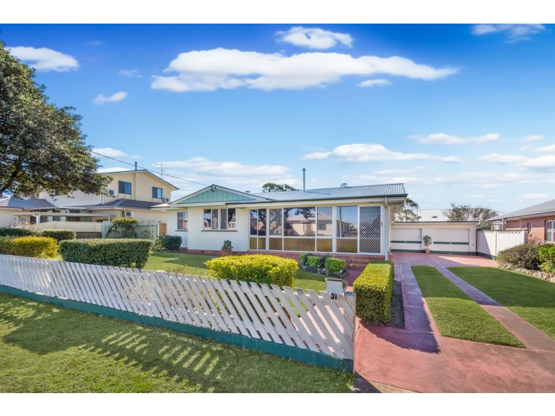 31 Shennan Street, Harristown QLD 4350