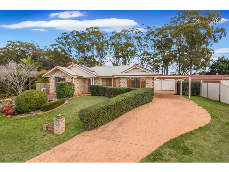 13 Christina Court, Middle Ridge QLD 4350