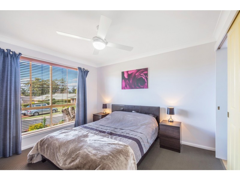 13 Christina Court, Middle Ridge QLD 4350