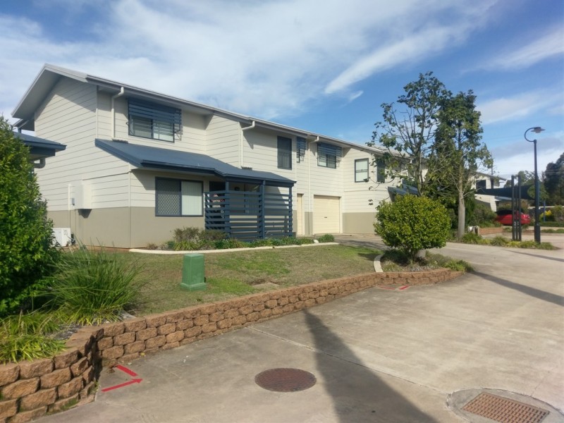 9/339 Spring Street, Kearneys Spring QLD 4350