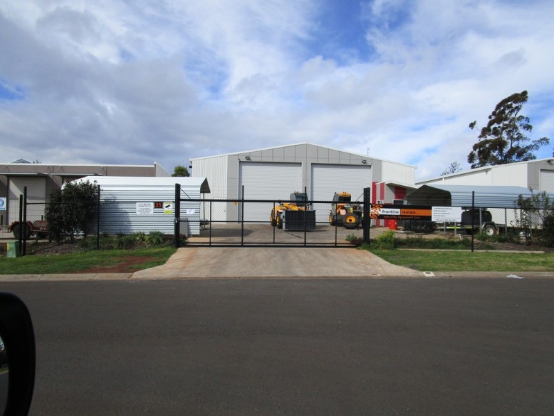 25 Croft Crescent, Harristown QLD 4350