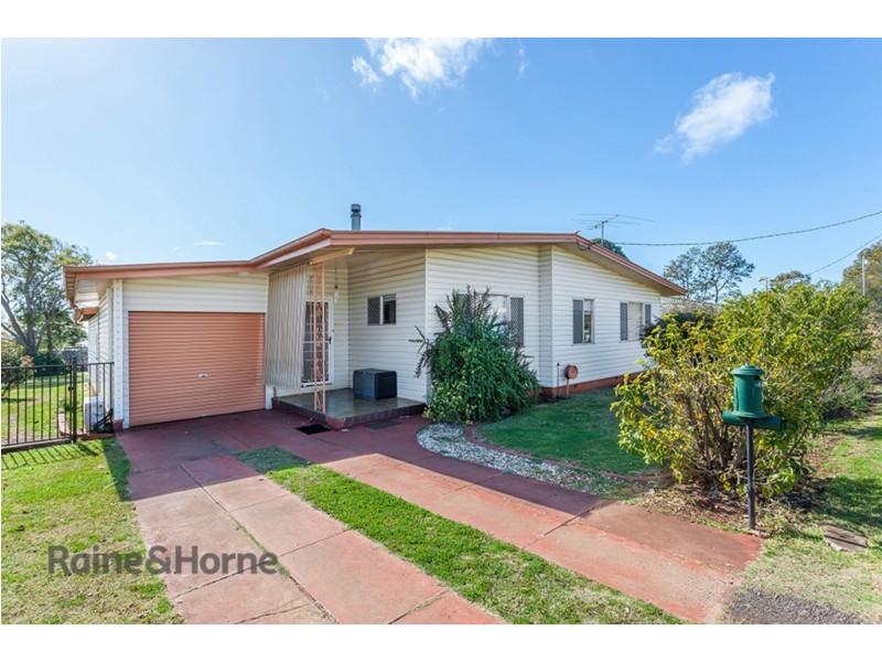 1 Harris Street, Harristown QLD 4350