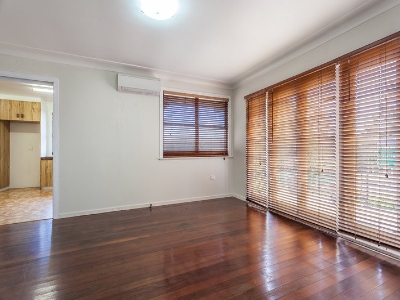 363 Bridge Street, Wilsonton QLD 4350