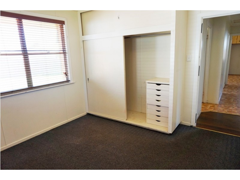 363 Bridge Street, Wilsonton QLD 4350