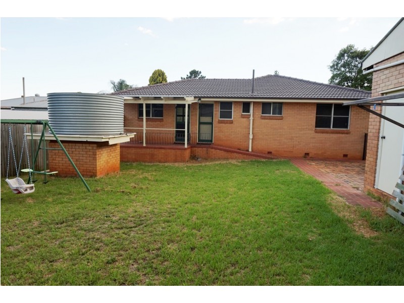 363 Bridge Street, Wilsonton QLD 4350