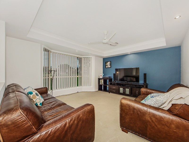 9 Kelso Close, Yamanto QLD 4305