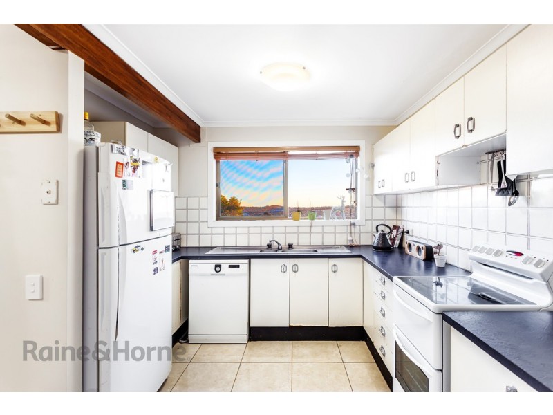 29/2 Benjamin Street, Mount Lofty QLD 4350