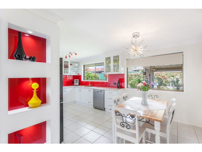 8 Westbrook Street, Newtown QLD 4350
