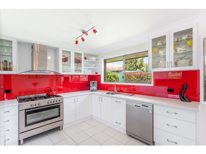 8 Westbrook Street, Newtown QLD 4350