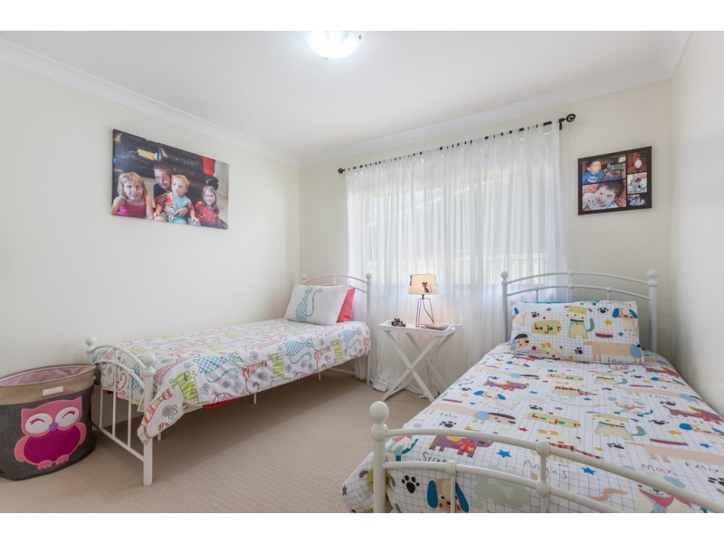 8 Westbrook Street, Newtown QLD 4350