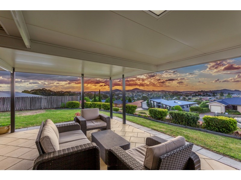 4 Myora Close, Darling Heights QLD 4350