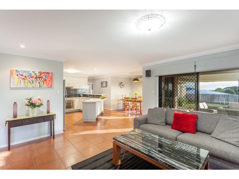 4 Myora Close, Darling Heights QLD 4350