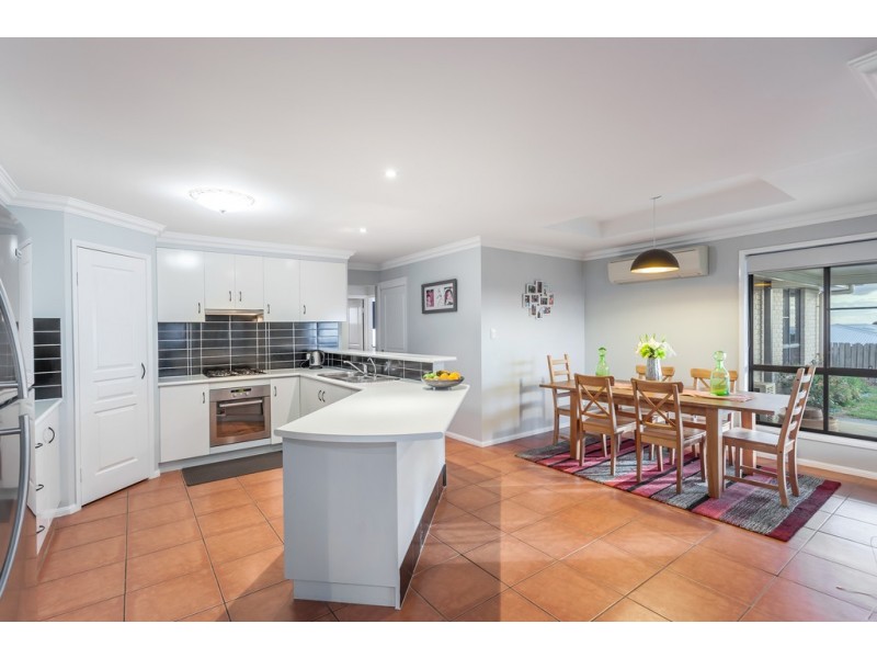 4 Myora Close, Darling Heights QLD 4350