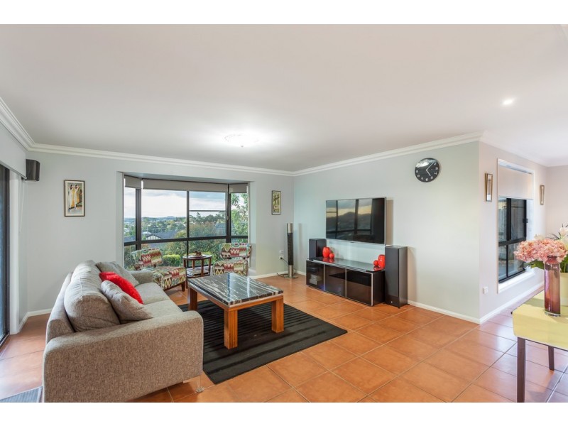 4 Myora Close, Darling Heights QLD 4350