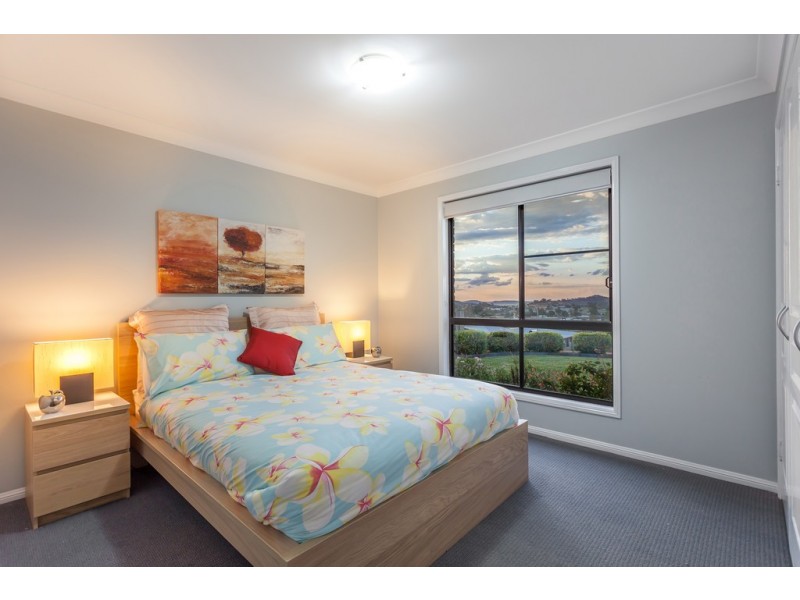 4 Myora Close, Darling Heights QLD 4350