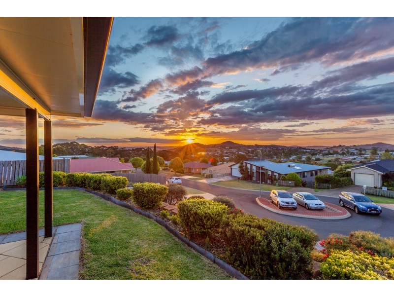 4 Myora Close, Darling Heights QLD 4350