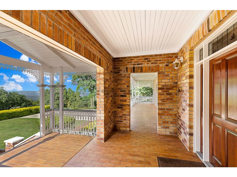 3A Macqueen Street, Mount Lofty QLD 4350