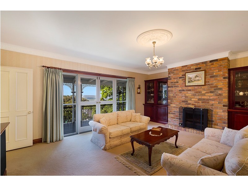 3A Macqueen Street, Mount Lofty QLD 4350