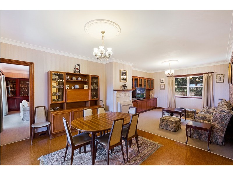 3A Macqueen Street, Mount Lofty QLD 4350