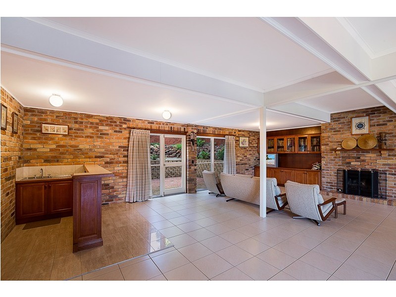 3A Macqueen Street, Mount Lofty QLD 4350