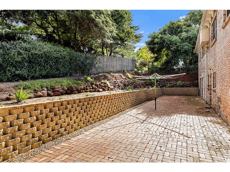 3A Macqueen Street, Mount Lofty QLD 4350