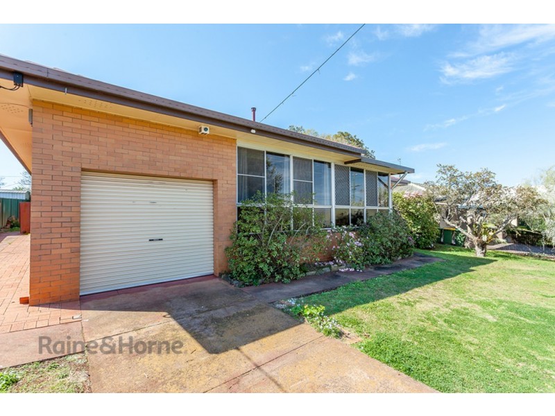 71 Debra Street, Centenary Heights QLD 4350