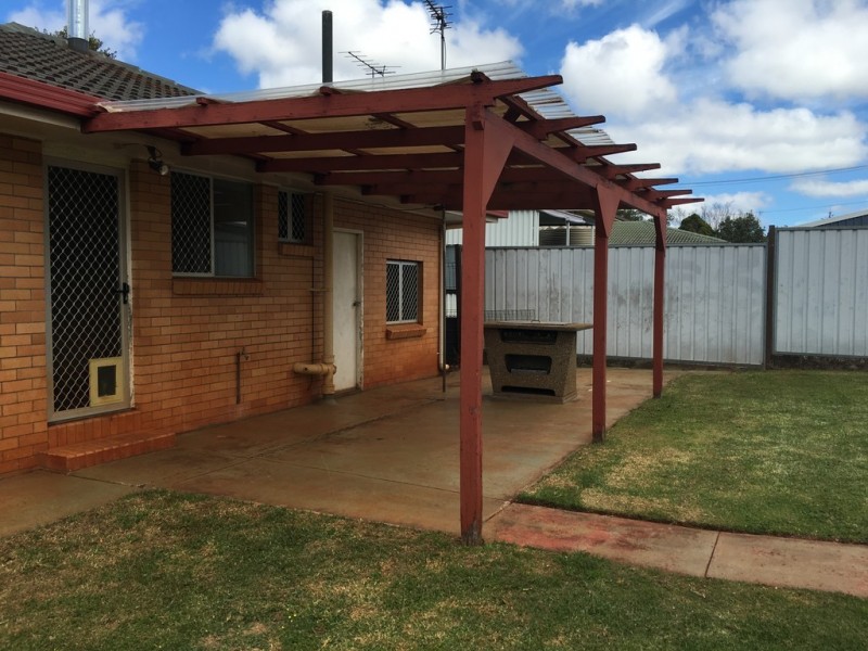 5 Evon Street, Rockville QLD 4350