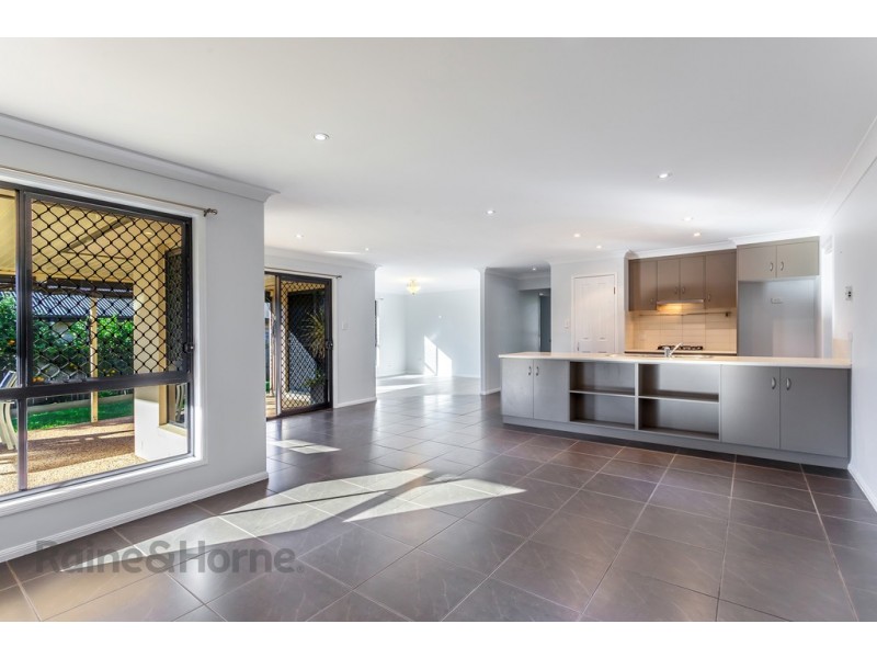 595 Hume Street, Kearneys Spring QLD 4350