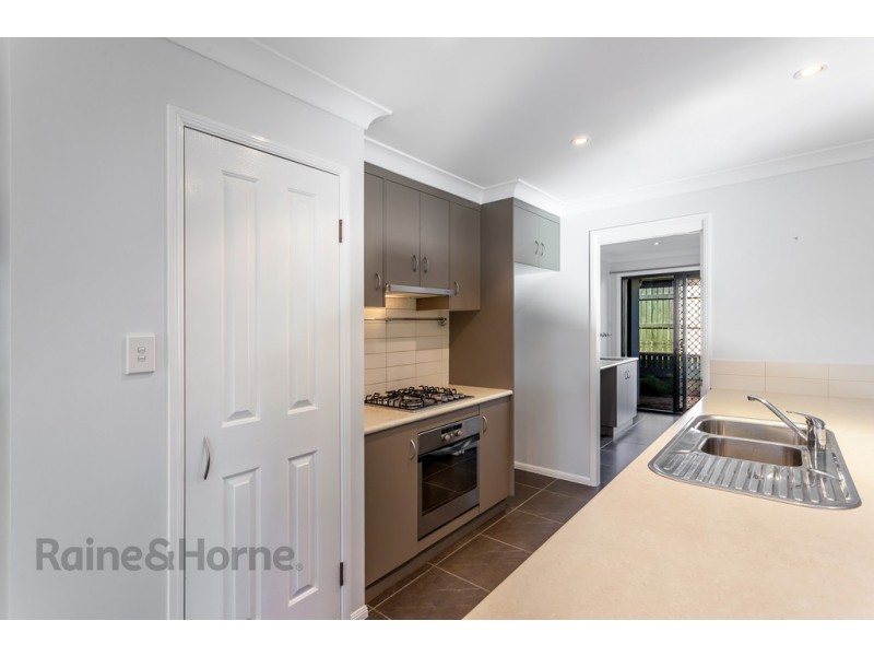 595 Hume Street, Kearneys Spring QLD 4350