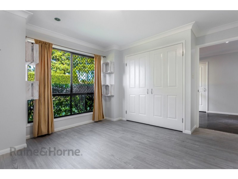 595 Hume Street, Kearneys Spring QLD 4350