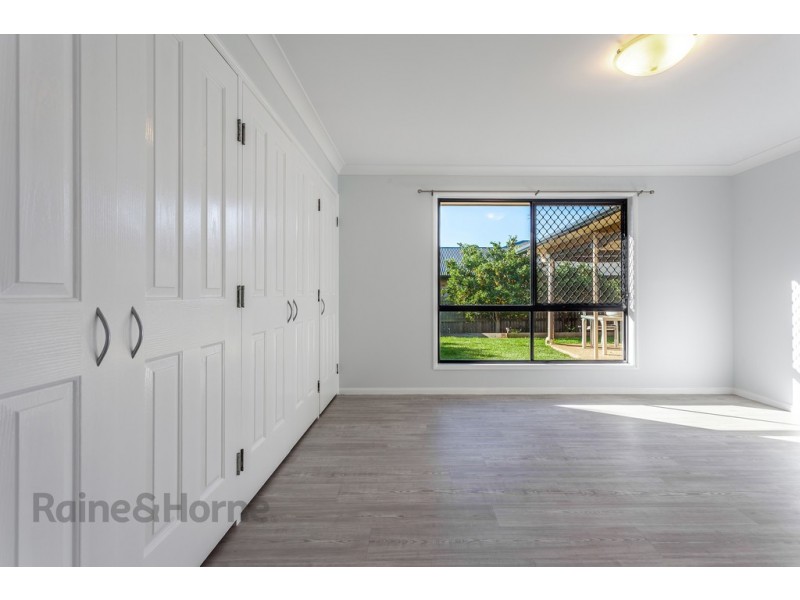 595 Hume Street, Kearneys Spring QLD 4350