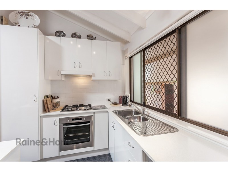 7 Banksia Street, Newtown QLD 4350