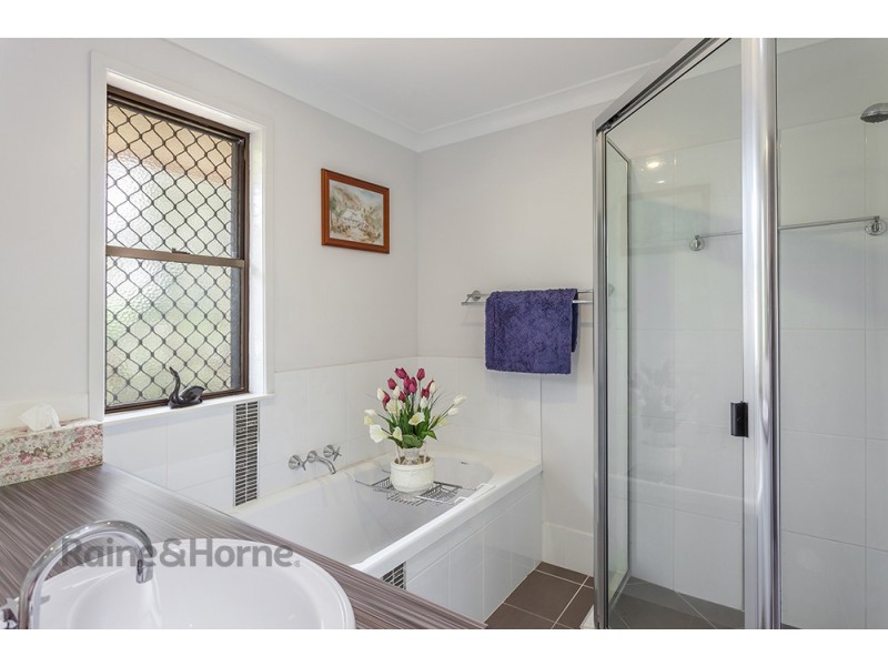 7 Banksia Street, Newtown QLD 4350