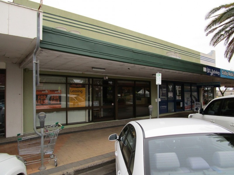 14 Cunningham Street, Dalby QLD 4405