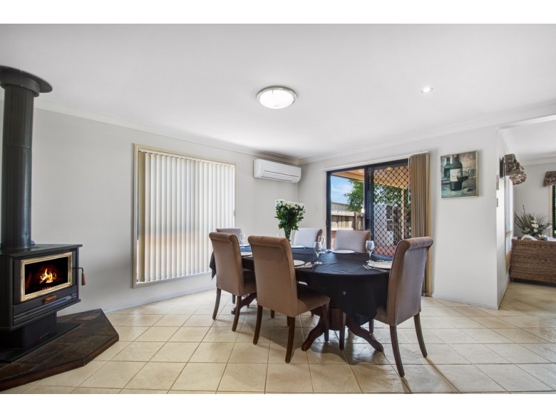 22 La Vista Court, Middle Ridge QLD 4350