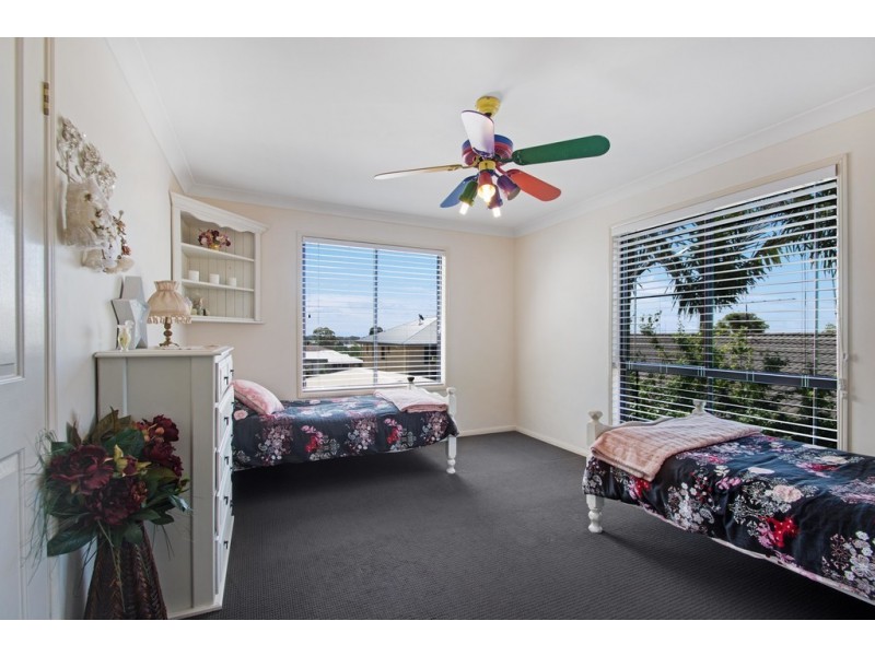 22 La Vista Court, Middle Ridge QLD 4350