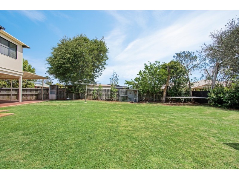 22 La Vista Court, Middle Ridge QLD 4350
