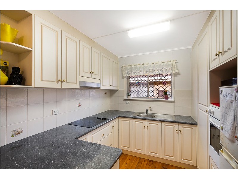 2 Shennan Street, Harristown QLD 4350