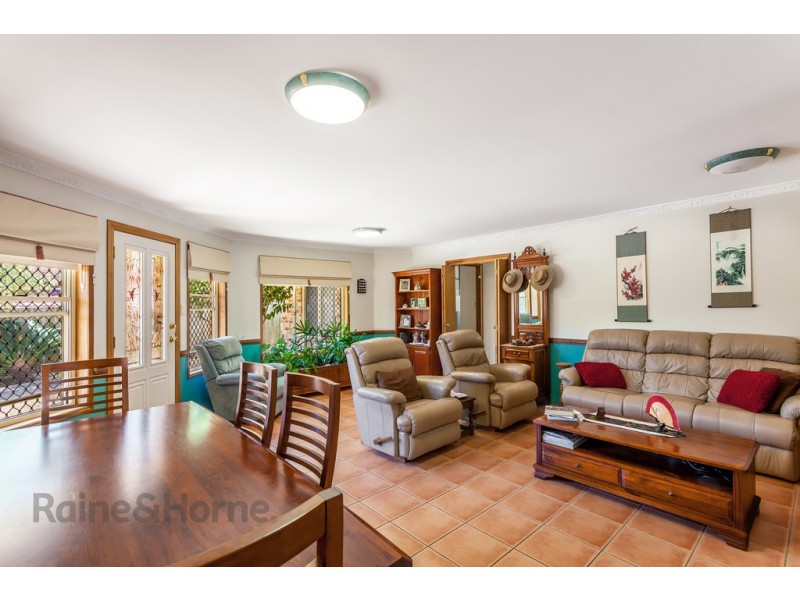 2/98 Rowbotham Street, Rangeville QLD 4350