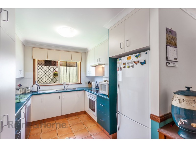 2/98 Rowbotham Street, Rangeville QLD 4350